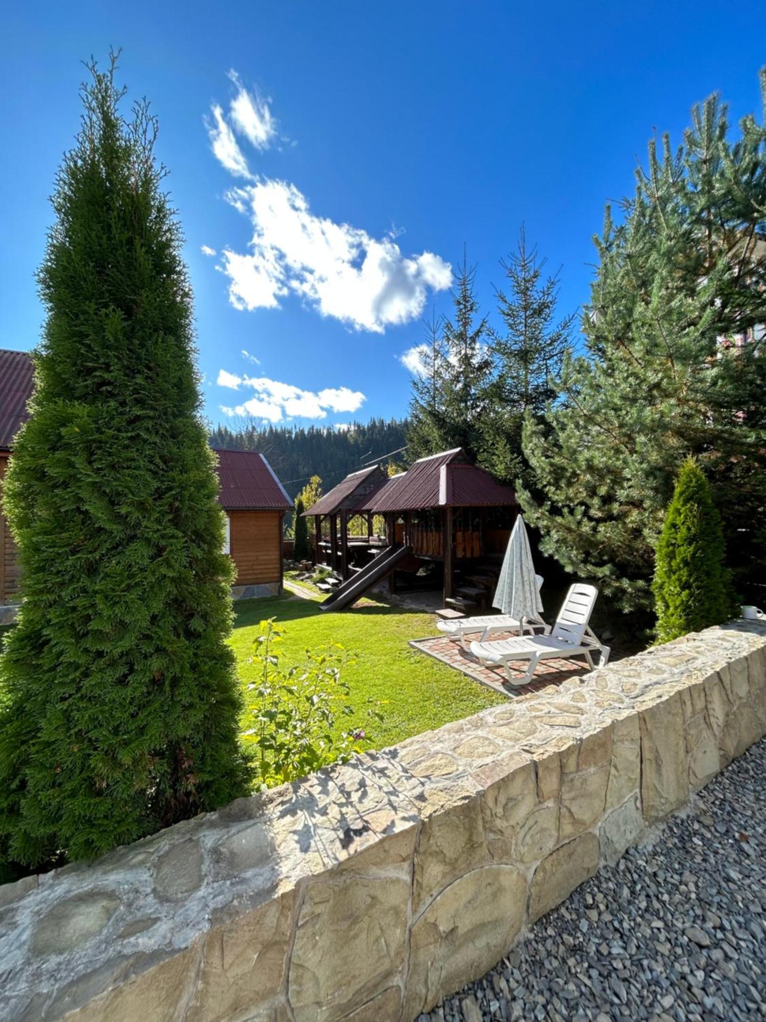 Guest House Kaspiy Bukovel Exterior foto