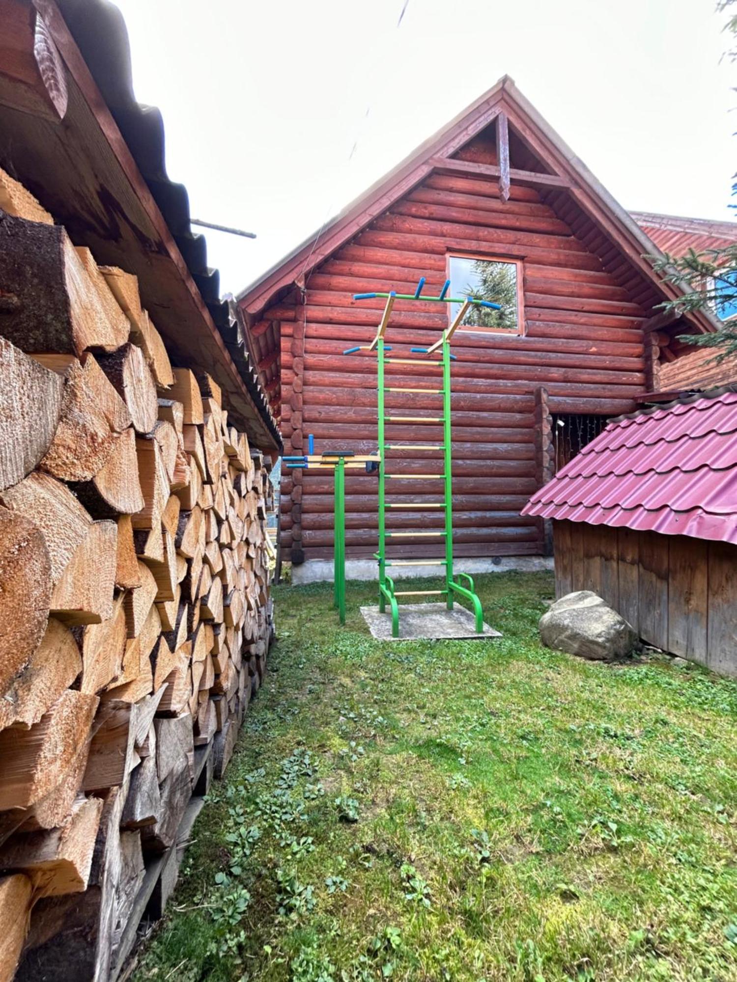 Guest House Kaspiy Bukovel Exterior foto