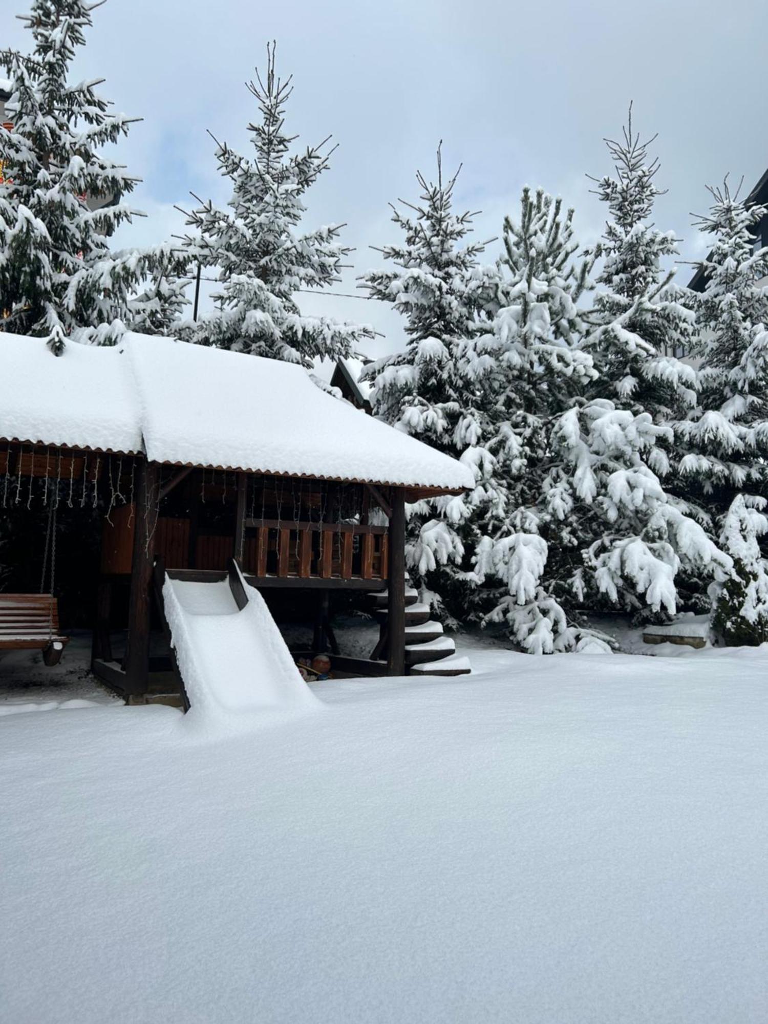 Guest House Kaspiy Bukovel Exterior foto