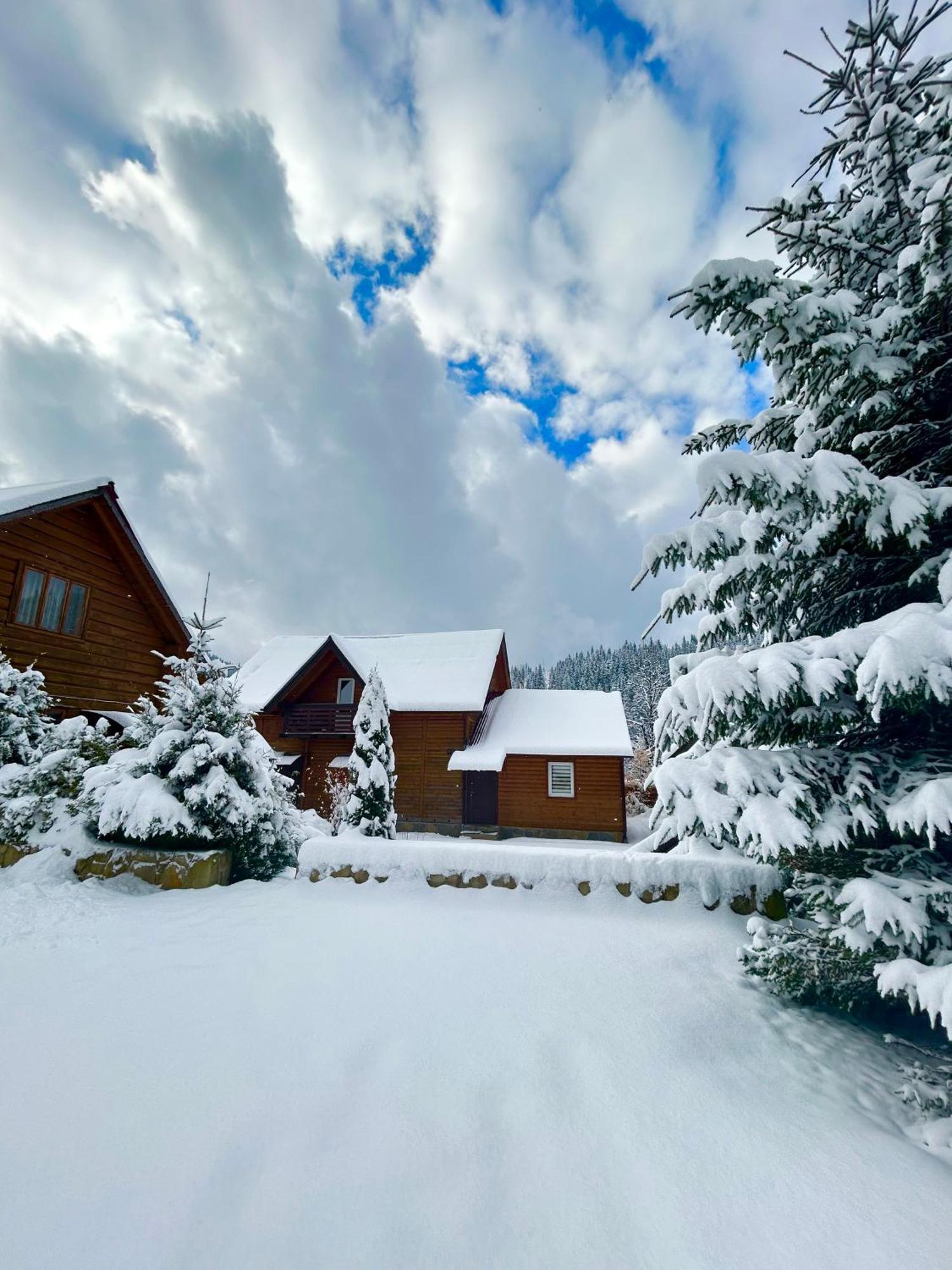 Guest House Kaspiy Bukovel Exterior foto