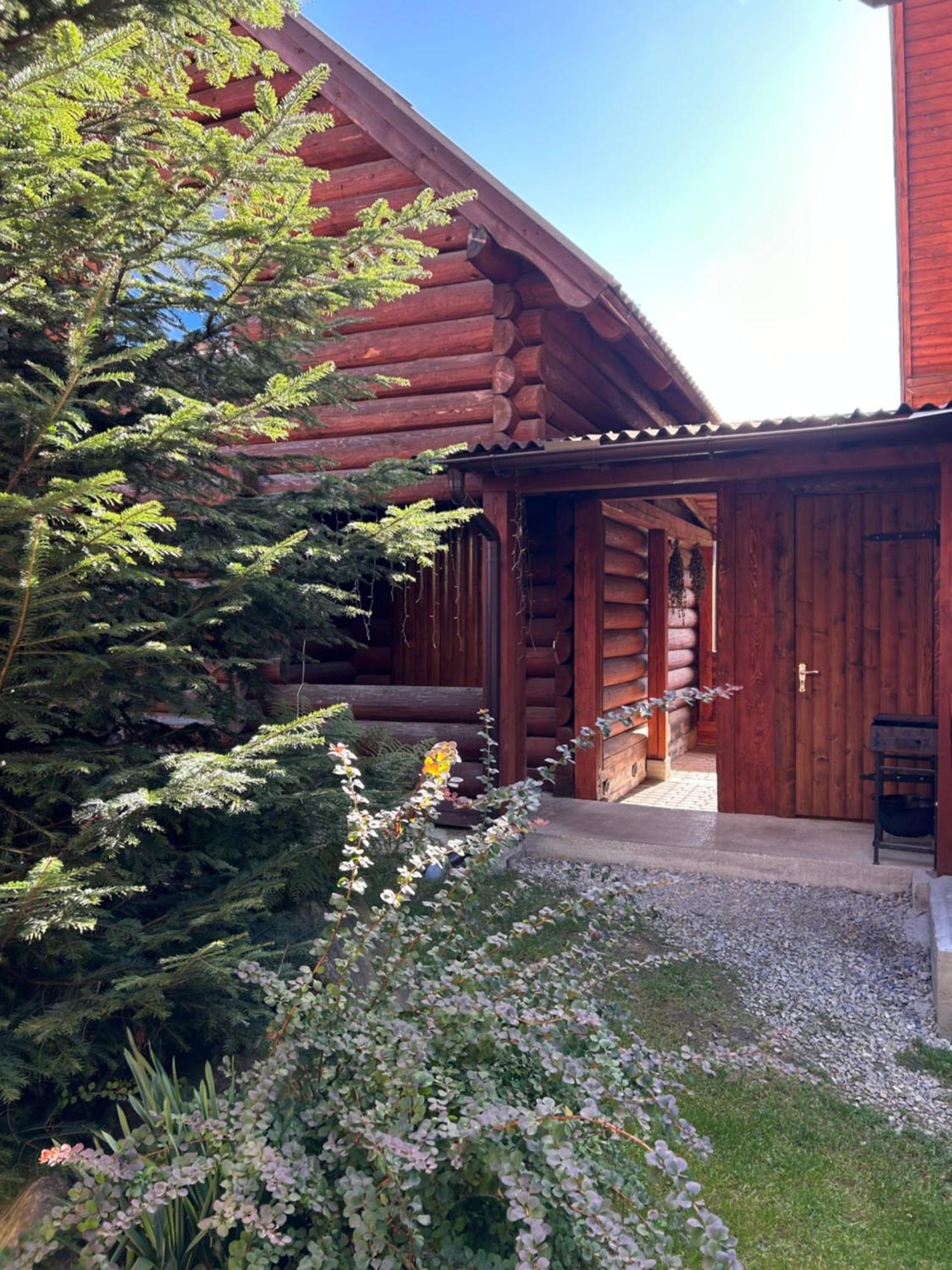 Guest House Kaspiy Bukovel Exterior foto